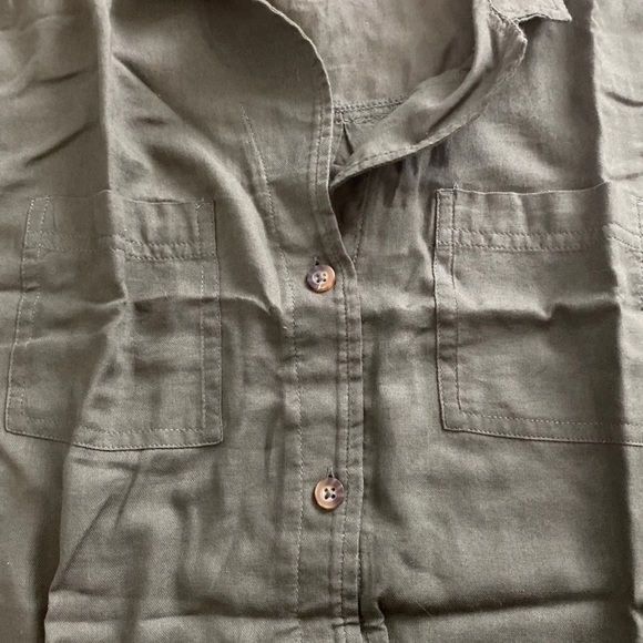 hollister shirt - Picture 3 of 3